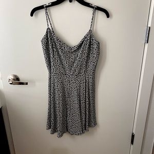 💥NWT💥 Zara Floral Vneck Romper